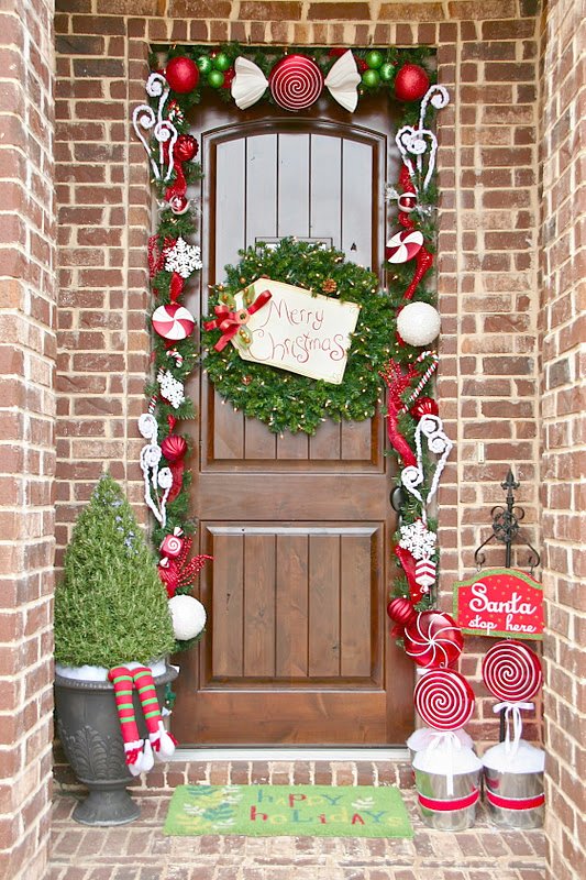 Amazing Xmas Front Door Decorations 35 Christmas Door Decorating Ideas Best Decorations For Your Front Door